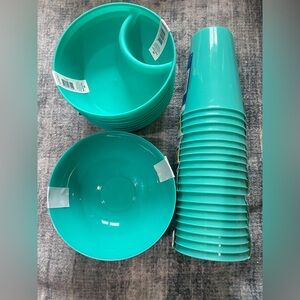 New lot of 8 bowls, 9 party bowls & 20 cups in Aqua